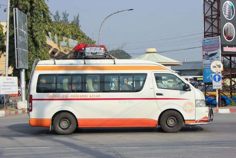 Minibus from Chiang Mai to Chiang Rai